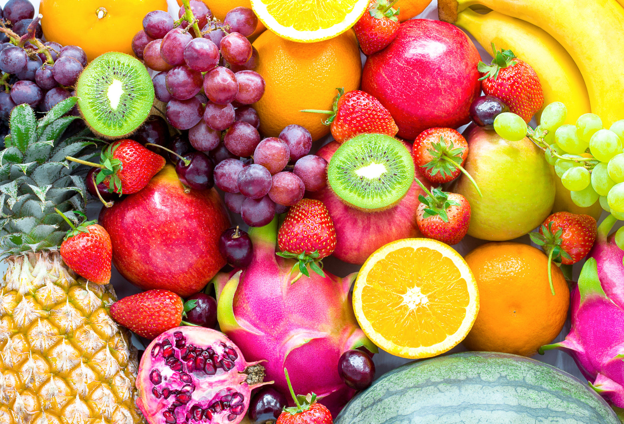 The Benefits of Drinking Fruit Juices vs. Eating Whole Fruits - MyStart