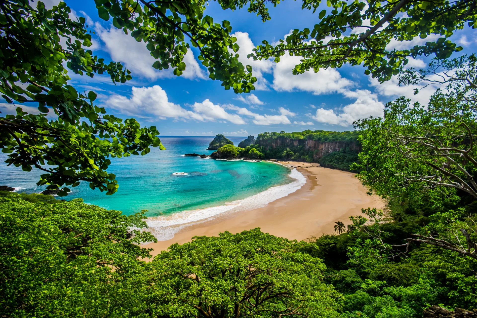 Baía do Sancho, Brazil