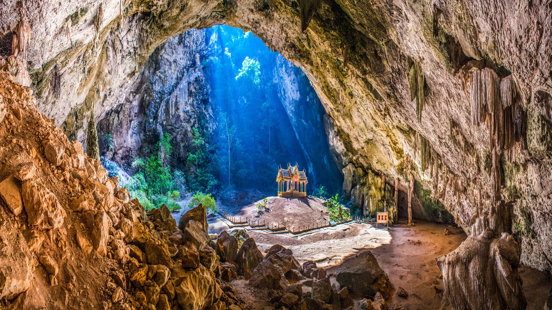 Phraya Nakhon Cave